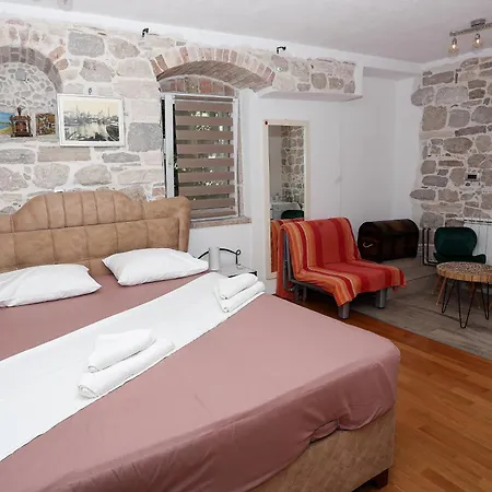 Appartement Nikolla *