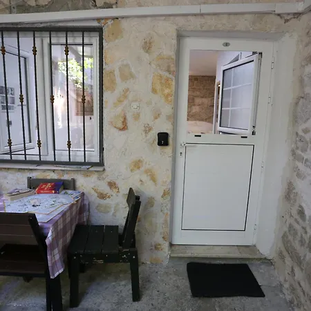 Nikolla Appartement