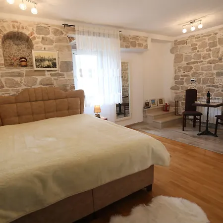 Nikolla Apartman Split