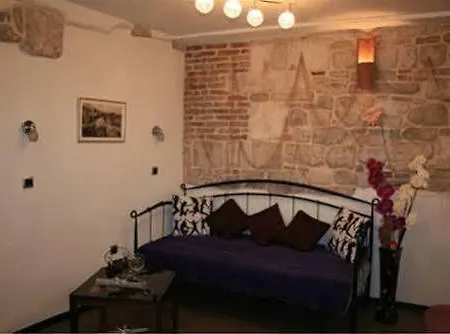 Nikolla Apartmán *