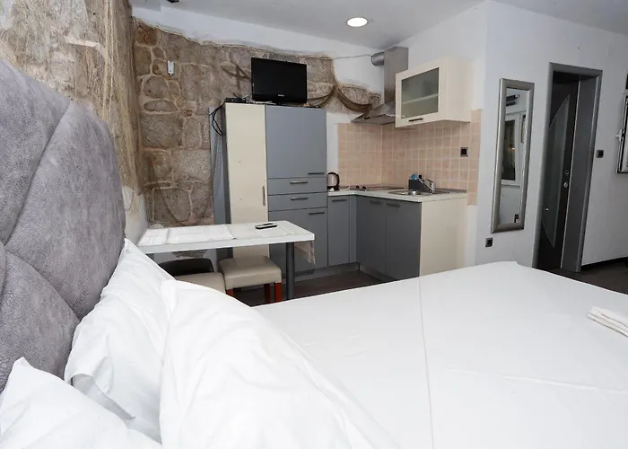 尼克拉公寓式酒店 斯普利特