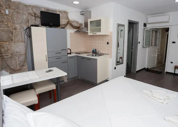 尼克拉公寓式酒店