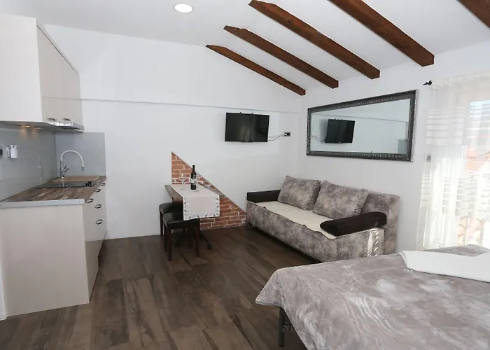 Апартаменты Nikolla Сплит