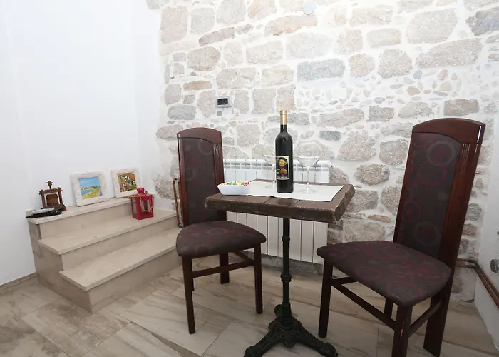 尼克拉公寓式酒店