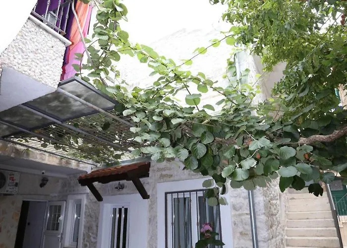 尼克拉公寓式酒店