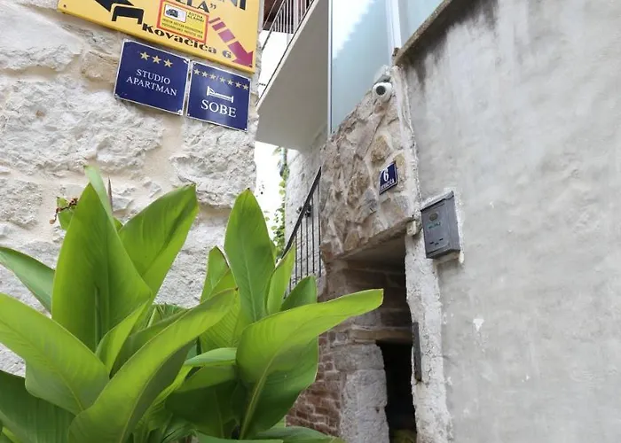 尼克拉公寓式酒店