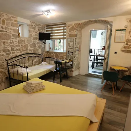 Nikolla * 스플리트