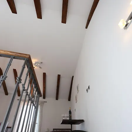 Nikolla 스플리트