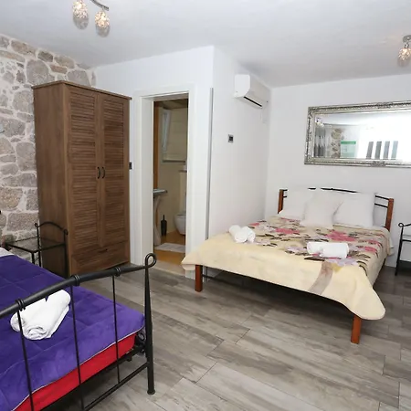 Nikolla * 스플리트