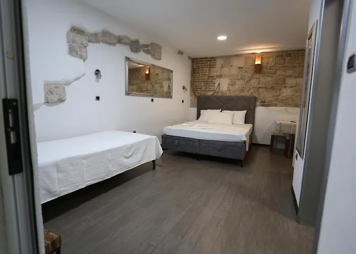 Nikolla Apartament Split